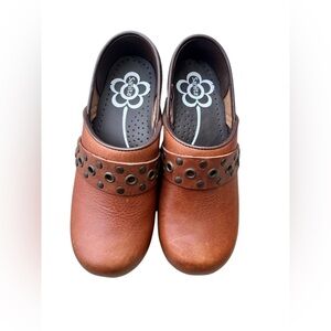 SANITA Caddo Brown Leather Danish Clogs Size 37